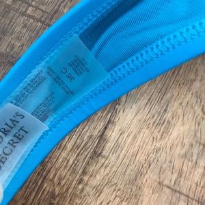 Victoria's Secret Swim - Blue Victoria’s Secret Bombshell bikini halter top Victoria's Secret Swim - Blue Victoria’s Secret Bombshell bikini halter top